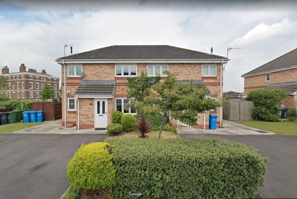 Old Coach Road, Runcorn, WA7 1QT 2 bed apartment £675 pcm (£156 pw)