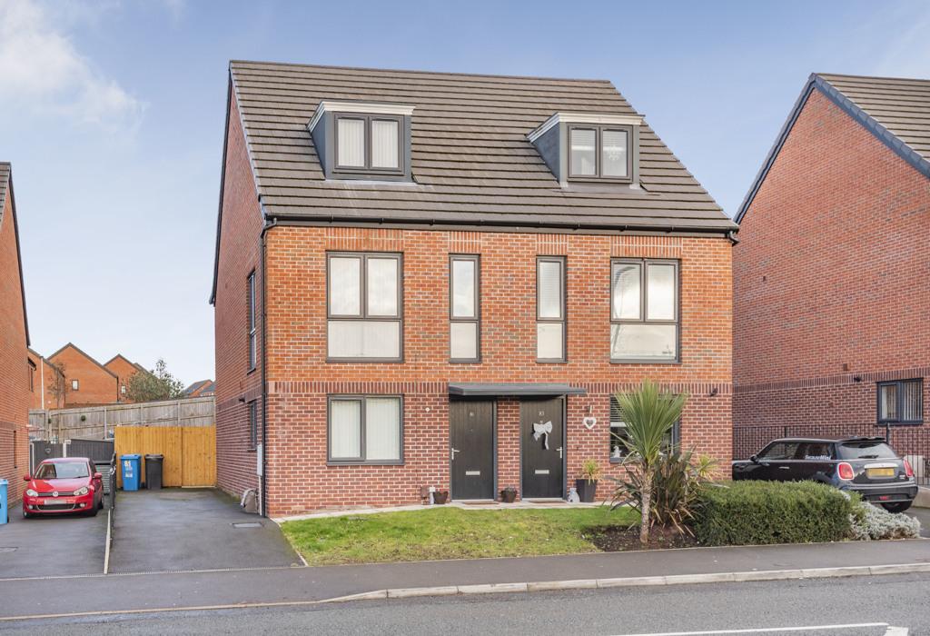 Latham Avenue, Runcorn, Cheshire 3 bed semidetached house £220,000