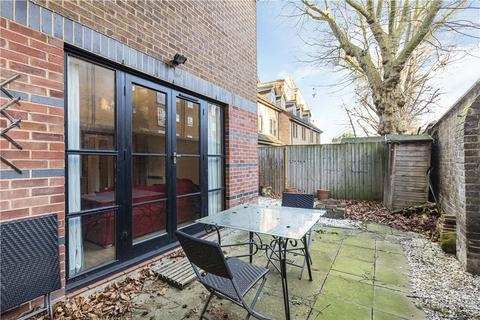 2 bedroom apartment to rent, Quadrangle Close, Leroy Street, London, SE1