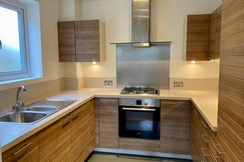 1 bedroom apartment to rent, Ladbroke Road, Redhill