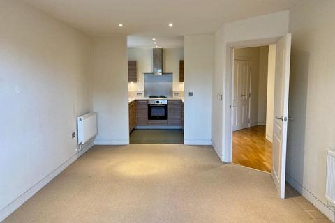 1 bedroom apartment to rent, Ladbroke Road, Redhill