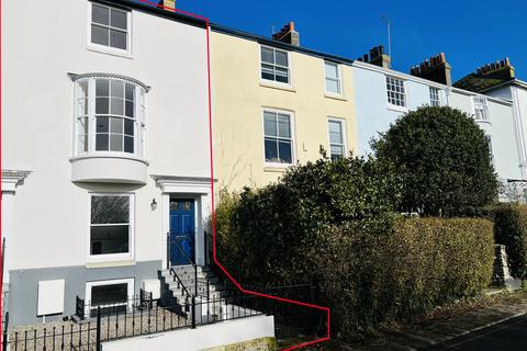 4 bedroom terraced house for sale, North Parade, Penzance, TR18 4SH