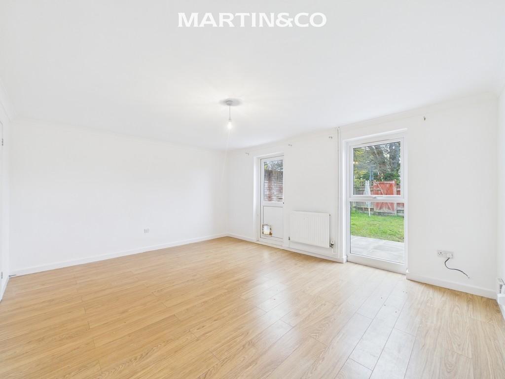 Cam03337 g0 pr0352 still014