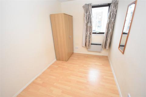 2 bedroom flat to rent, Headland Court, Garthdee, Aberdeen, AB10