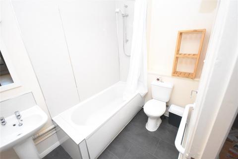 2 bedroom flat to rent, Headland Court, Garthdee, Aberdeen, AB10