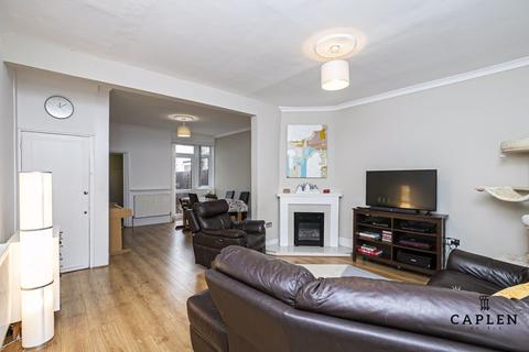 3 bedroom terraced house for sale - Alfred Road, Buckhurst Hill