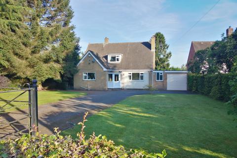 3 bedroom detached house to rent - Old Stafford Road, Stafford