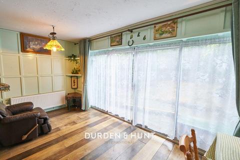 26 Bowes Drive, Ongar, CM5 9AU