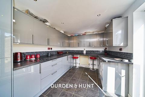 14 Acres Avenue, Ongar, CM5 0BH