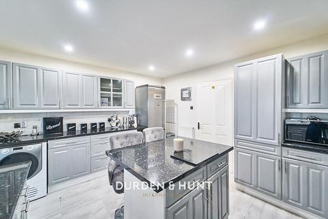 15 Forest Drive, Fyfield, Ongar, CM5 0TP