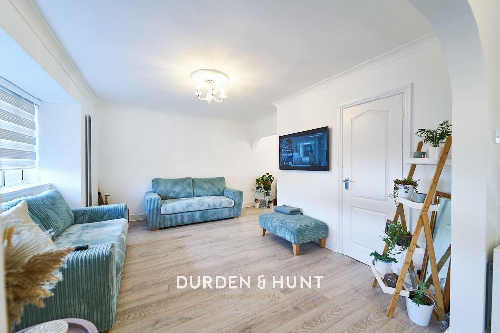 Cripsey Avenue, Ongar, CM5 3 bed terraced house for sale £500,000