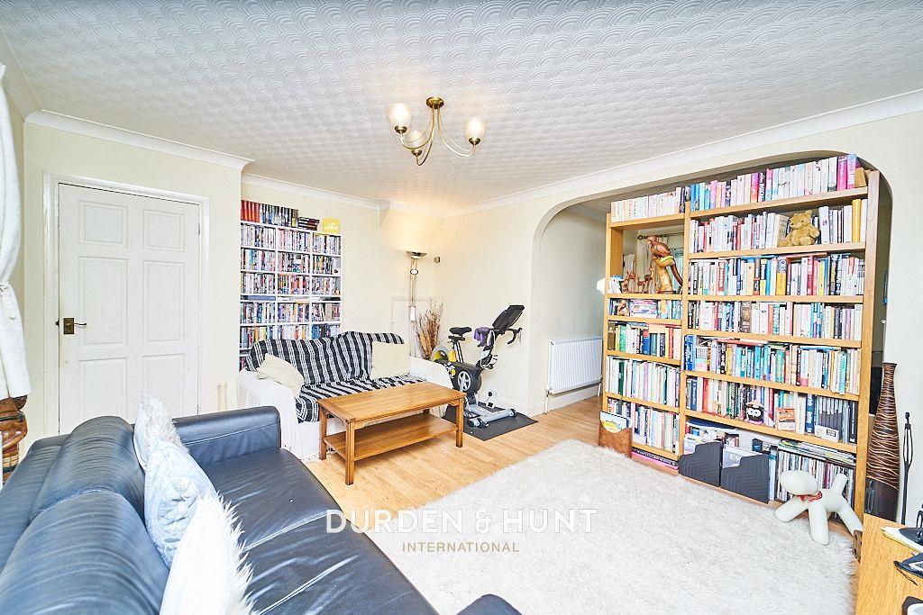 Rodney Road, Ongar,CM5 2 bed semidetached house for sale £425,000