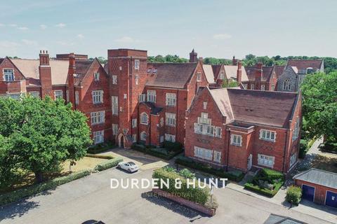 3 bedroom apartment for sale, Tudor Court, Brentwood, CM14