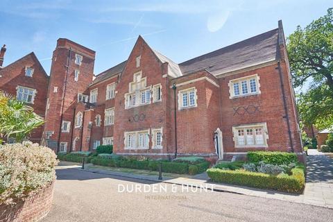 3 bedroom apartment for sale, The Galleries, Warley, CM14