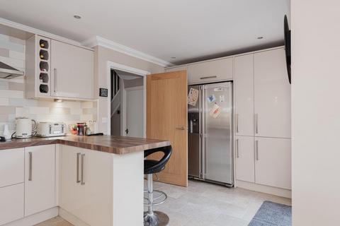 54 Horton Crescent, Epsom, KT19 8AA
