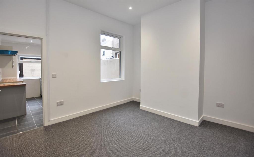 Osborne Street, BarrowInFurness 2 bed terraced house £550 pcm (£127 pw)