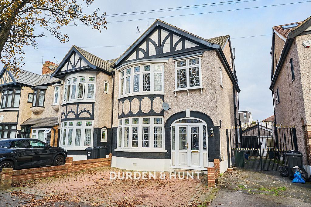 Queenborough Gardens, Clayhall, IG2 4 bed semidetached house £775,000