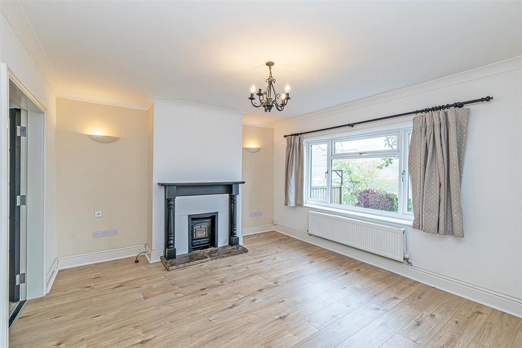Greenfields Avenue, Appleton, Warrington 2 bed end of terrace house £