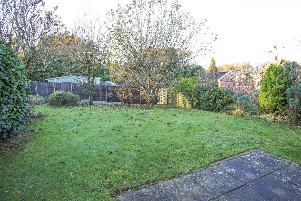 Borough Green 3 bed detached bungalow for sale £500,000
