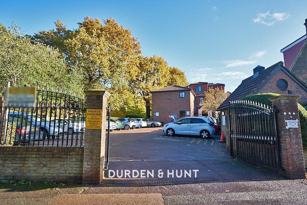 Village Heights, Woodford Green, IG8 1 bed retirement property £250,000