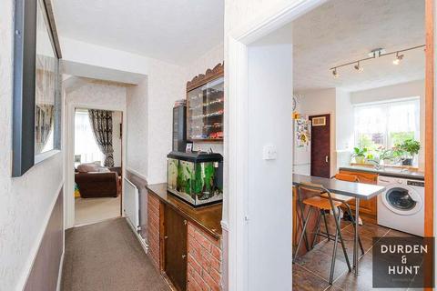 109 Hillyfields, Loughton, IG10 2PR