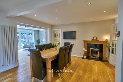 55 Hornbeam Road, Theydon Bois, Epping, CM16 7JU