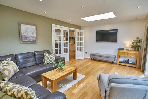 55 Hornbeam Road, Theydon Bois, Epping, CM16 7JU