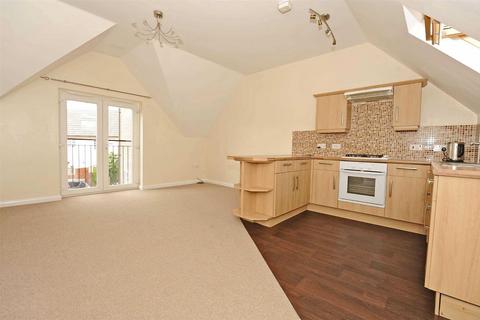 2 bedroom flat to rent, Addis Close, Burton Latimer