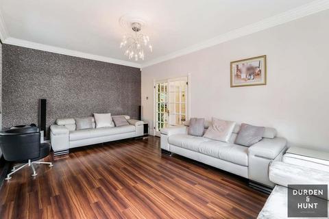 23 Clarence Gate, Woodford Green, IG8 8GN