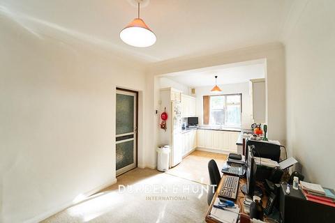 undefined, Stag Lane, Buckhurst Hill, IG9
