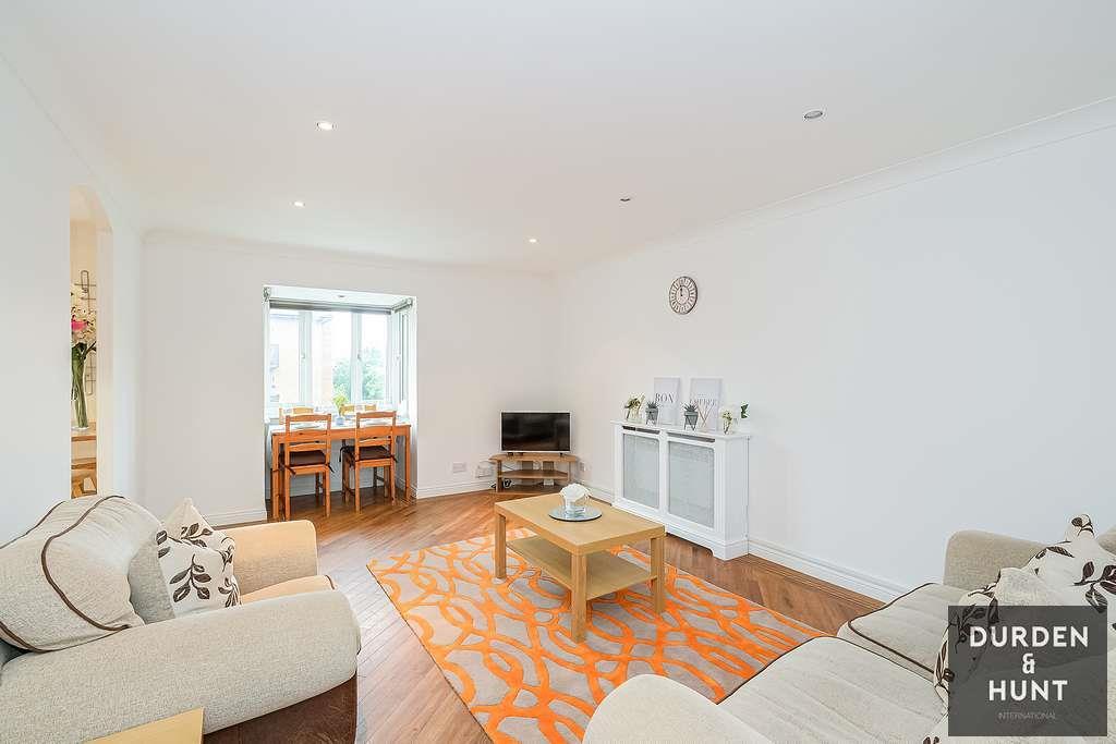 Brook Court, Hills Road, Buckhurst Hill 2 bed apartment £350,000