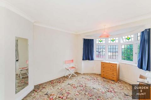 24 Fairlight Avenue, London, E4 6PA
