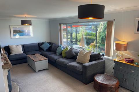 5 Longfield Drive, Salcombe, TQ8 8NT