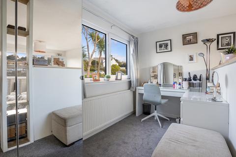 5 Longfield Drive, Salcombe, TQ8 8NT
