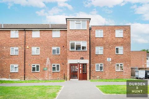 211 Ibscott Close, Dagenham, RM10 9YY