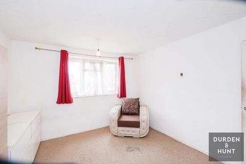 211 Ibscott Close, Dagenham, RM10 9YY