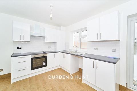 1a Beech Gardens, Dagenham, RM10 9TS