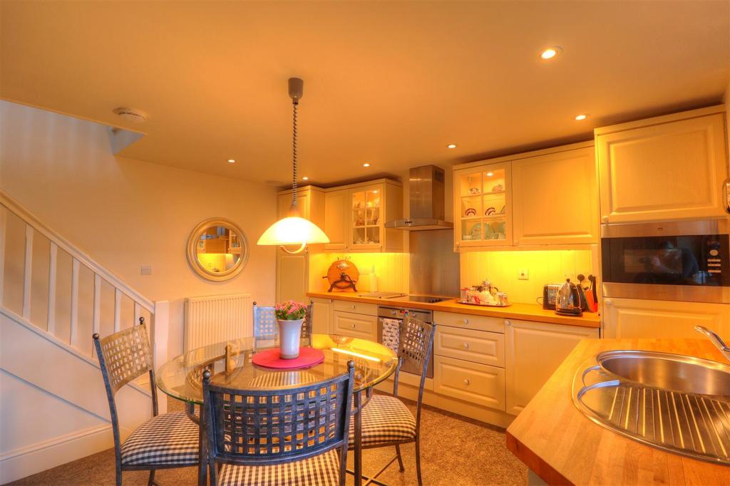 Pensham Hill, Pershore 1 bed cottage £950 pcm (£219 pw)