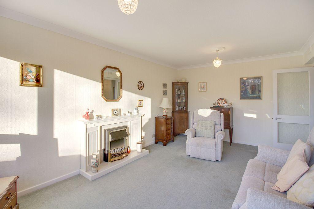 Aldersyde Court, York YO24 1QN 2 bed apartment £175,000