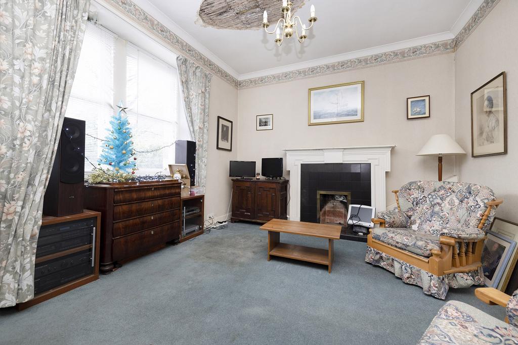 7 Old Mill Lane, Edinburgh, EH16 4 bed detached house £500,000