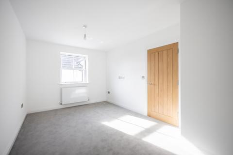 2 bedroom apartment to rent, Roman Road, Brentwood, Essex, CM15