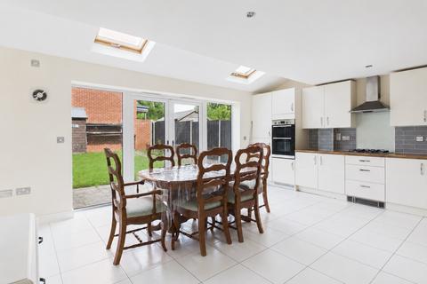 4 bedroom townhouse to rent, Kingsway Boulevard, Kingsway, Derby, DE22