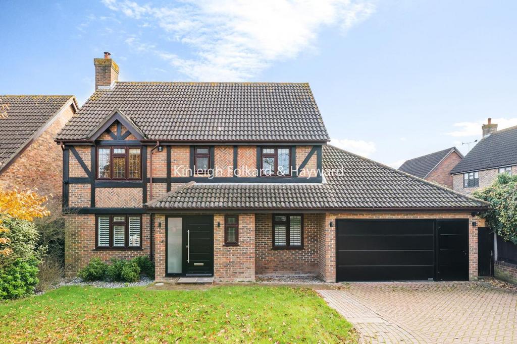 Toynbec Close, Chislehurst 4 bed detached house for sale £1,100,000