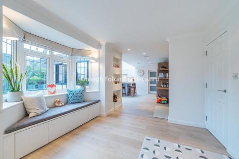 11 Toynbec Close, Chislehurst, BR7 6TH