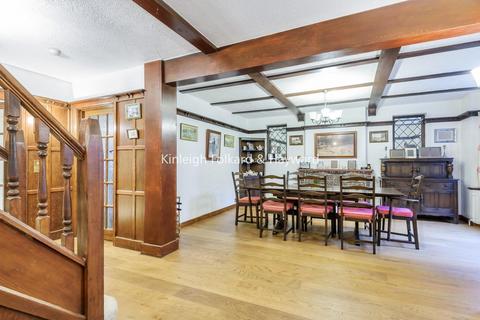 Firgarth Yester Park, Chislehurst, BR7 5DG
