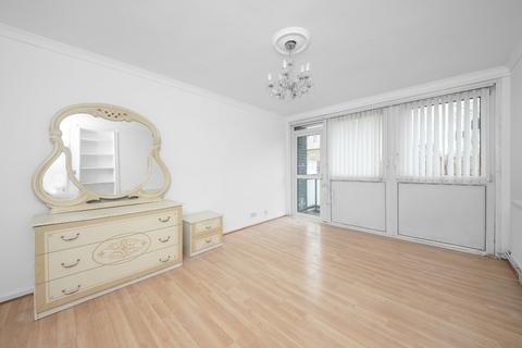 2 bedroom apartment to rent, Comber Grove, Camberwell, SE5