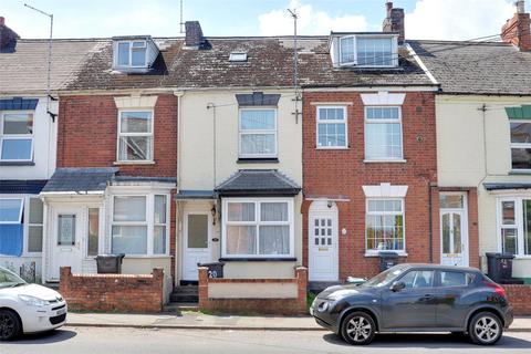 4 bedroom terraced house to rent, Waterloo Road, Wellington, Somerset, TA21