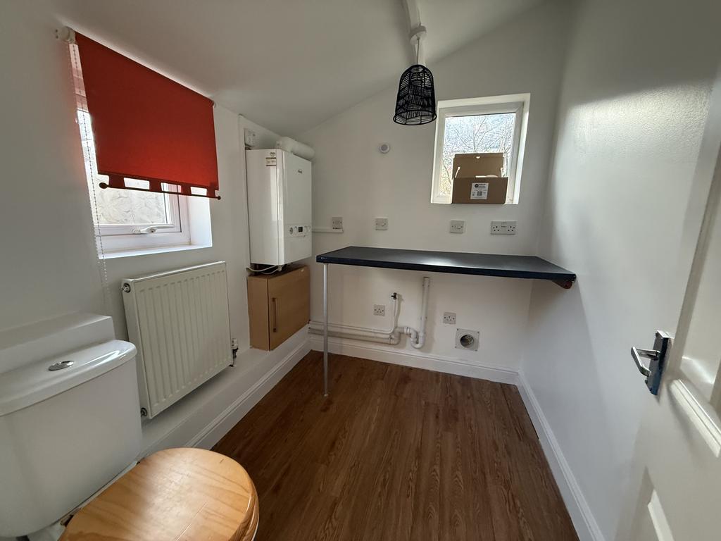 Utility Room/Wc