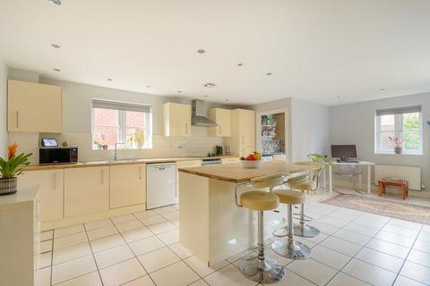 2 Blackcurrant Drive, Long Ashton, Bristol, BS41 9FP