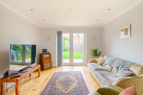 2 Blackcurrant Drive, Long Ashton, Bristol, BS41 9FP